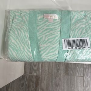 NWT belle by Kim Gravel cardigan